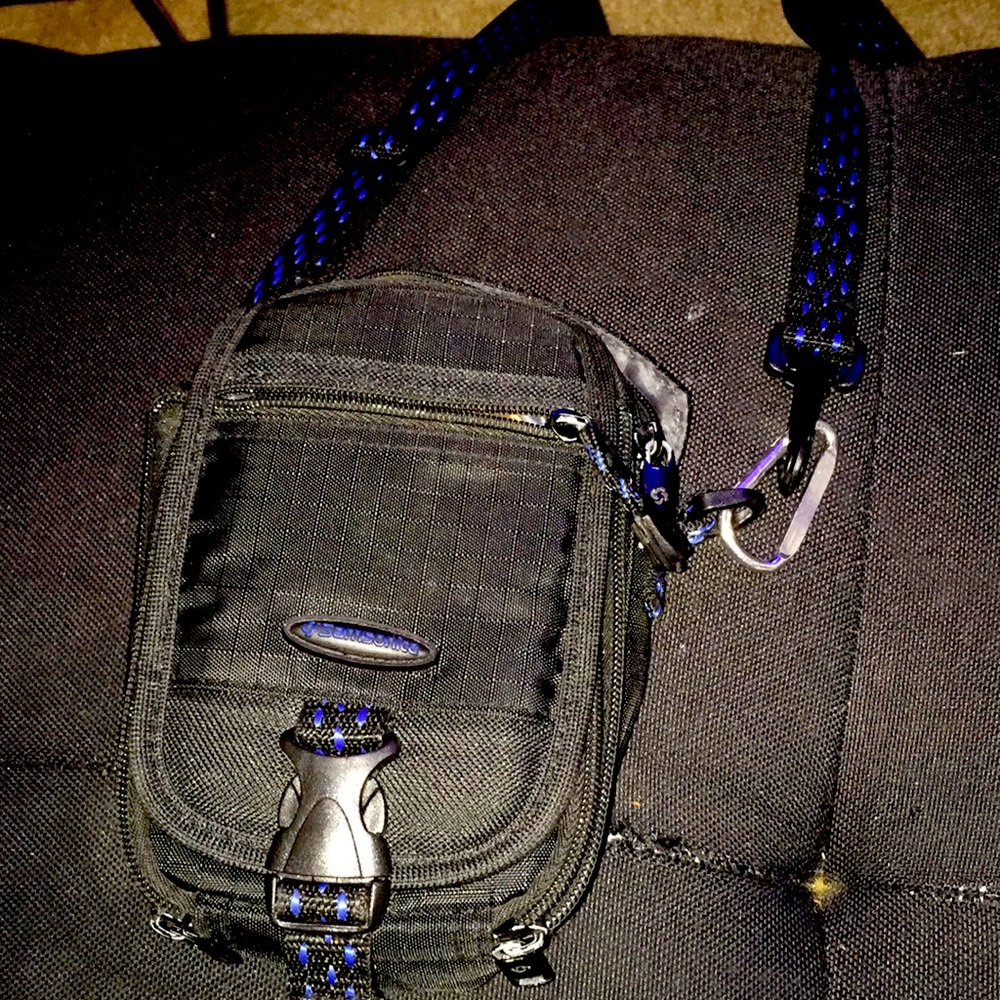 Samsonite black and blue satchel.